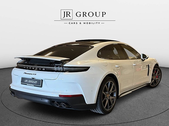 Porsche Panamera 4S 5 of 5