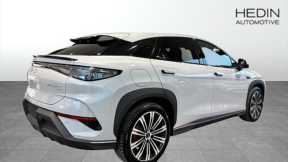 BYD Sealion 7 2 of 10