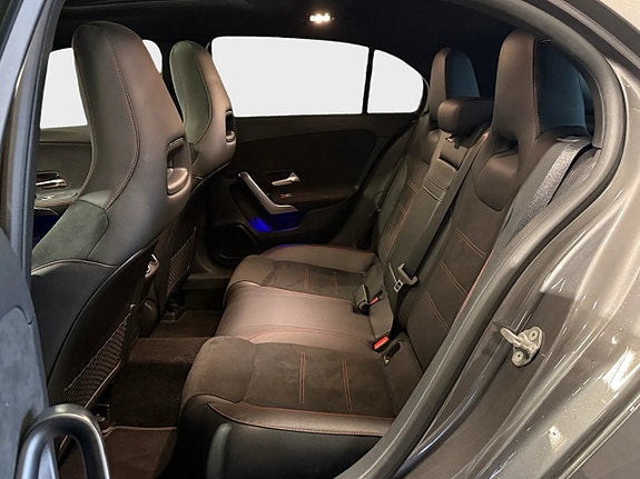 Mercedes-Benz A200 6 of 10