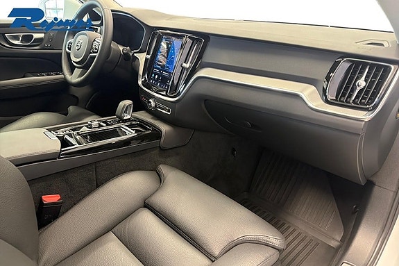 Volvo V60 4 of 5