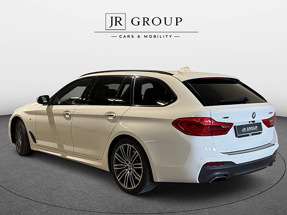 BMW 530i 4 of 5