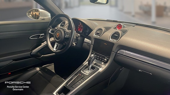 Porsche 718 Cayman S 4 of 5