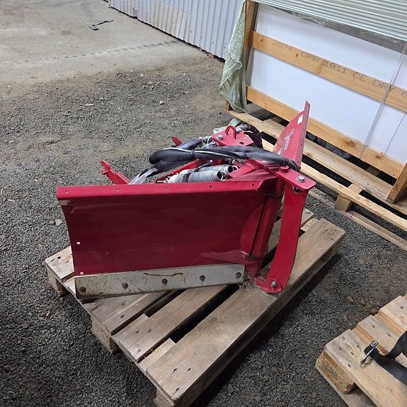 Ventrac 3400Y 3 of 6