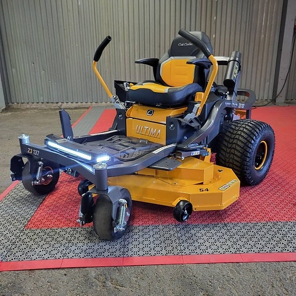 Cub Cadet Z3 - 137 cm klippbredd 3 of 5