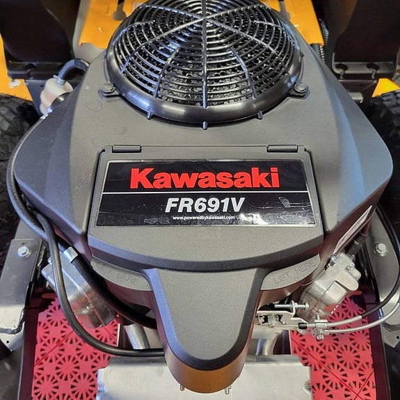 Cub Cadet Z3 - 137 cm klippbredd 5 of 5