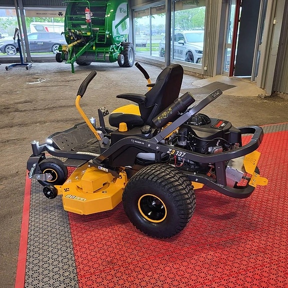 Cub Cadet Z3 - 137 cm klippbredd 2 of 5