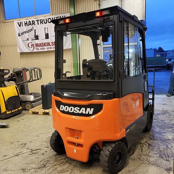 Doosan B 30 X-7 3 ton 3,6 meter HYRKÖP 5 of 9