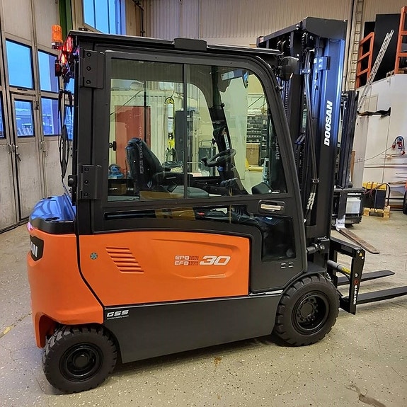 Doosan B30X-7 PLUS 3000kg 5560mm HYR/KÖP 4 of 10