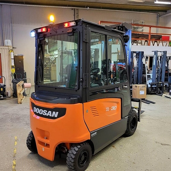 Doosan B30X-7 PLUS 3000kg 5560mm HYR/KÖP 3 of 10