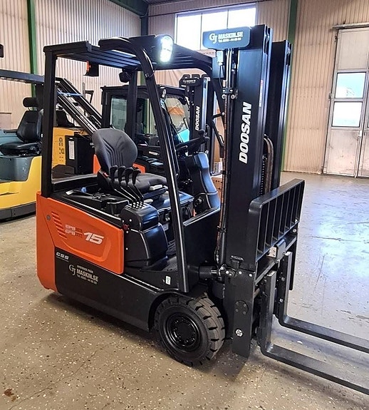 Doosan Heli Silverstone Truckar Hyra lång eller korttid 9 of 11