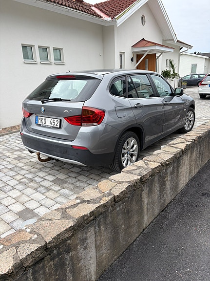 BMW X1 3 of 3