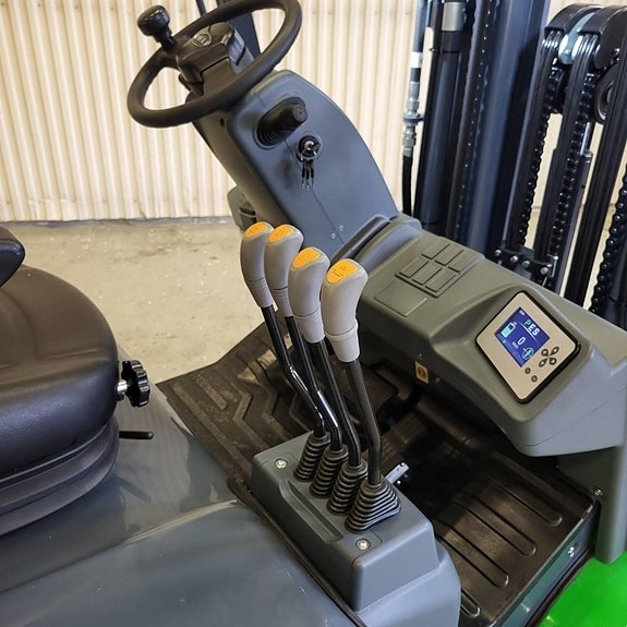 Heli CPD25 H4 Litium 2,5 ton 4800 mm HYR/KÖP 8 of 11