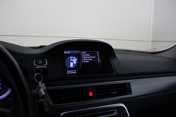 Volvo V70 18 of 22