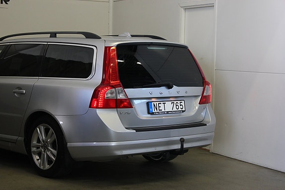 Volvo V70 8 of 22