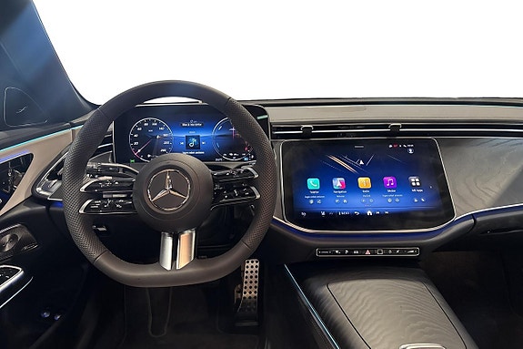 Mercedes-Benz 300 E 8 of 12