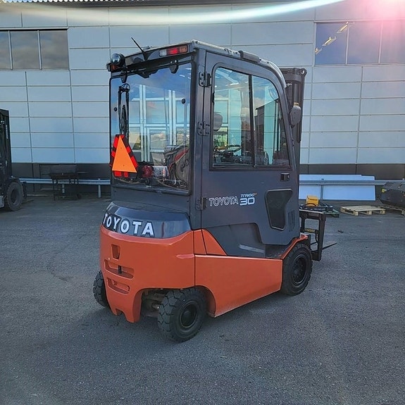 Toyota Traigo 3000 kg 5000 mm HYRKÖP 3 of 7