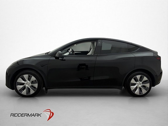 Tesla Model Y 5 of 5