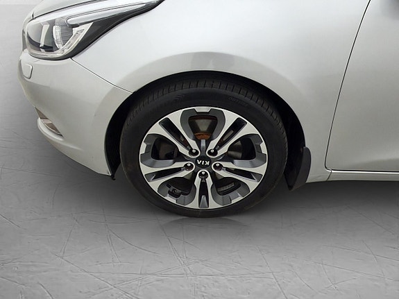 Kia Ceed 28 of 29
