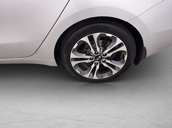 Kia Ceed 29 of 29