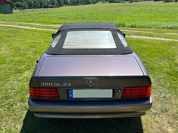 Mercedes-Benz 300 SL 25 of 30