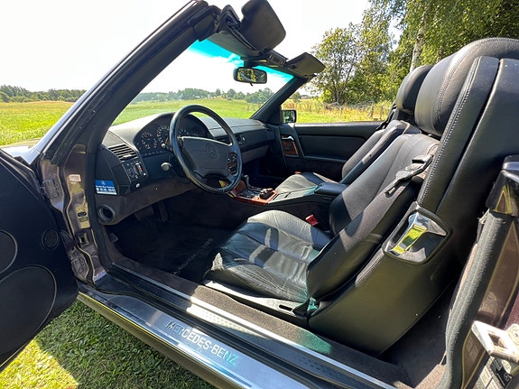 Mercedes-Benz 300 SL 19 of 30