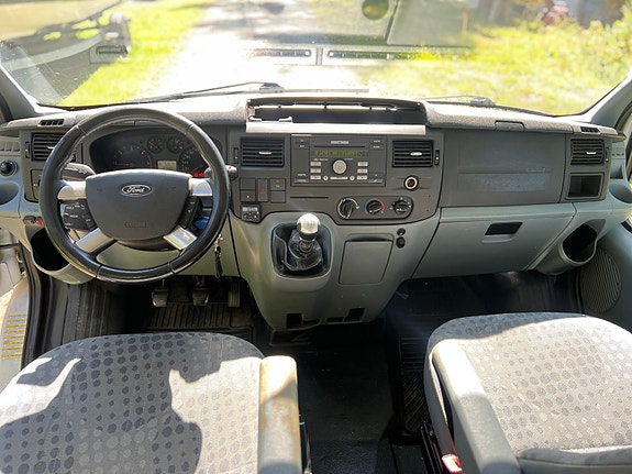 Ford Transit 4 of 9