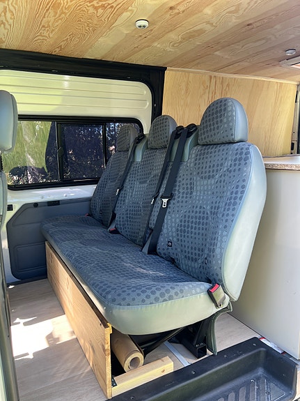 Ford Transit 7 of 9