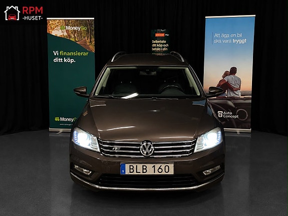 Volkswagen Passat 2 of 5