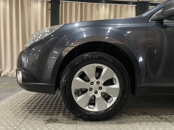 Subaru Outback 4 of 5