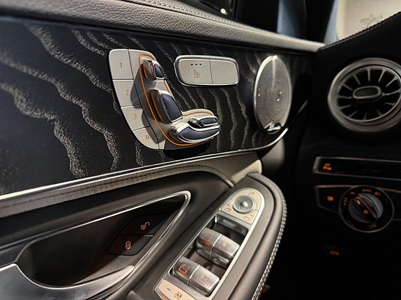 Mercedes-Benz C63 23 of 30