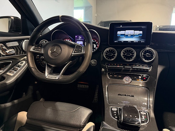 Mercedes-Benz C63 16 of 30