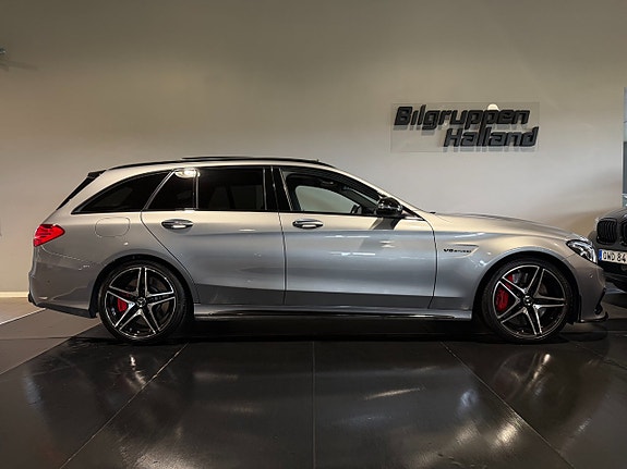 Mercedes-Benz C63 5 of 5