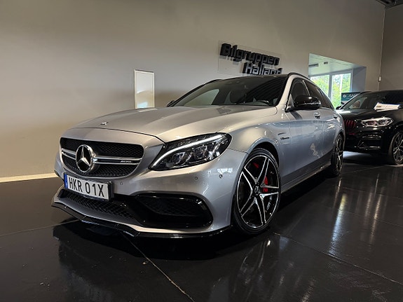 Mercedes-Benz C63 9 of 30