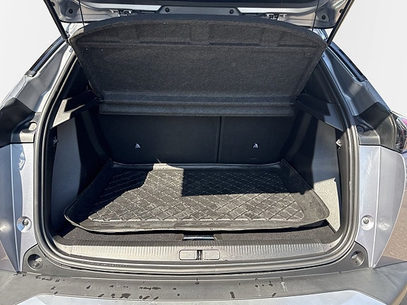 Peugeot 2008 7 of 15