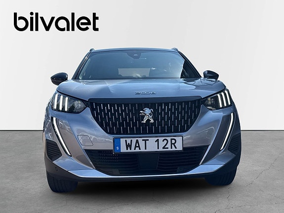 Peugeot 2008 2 of 5