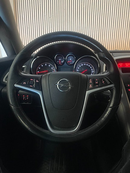 Opel Astra 11 of 11