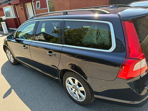 Volvo V70 6 of 10