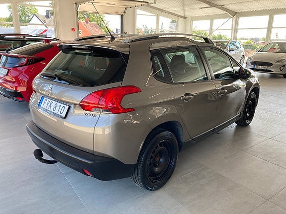 Peugeot 2008 3 of 5