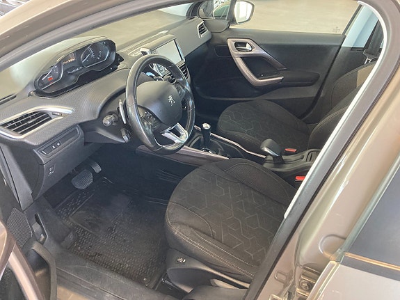 Peugeot 2008 5 of 5