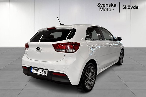 Kia Rio 4 of 5