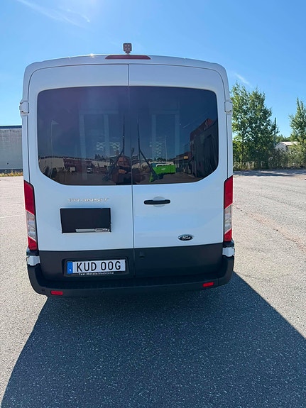 Ford Transit 3 of 5