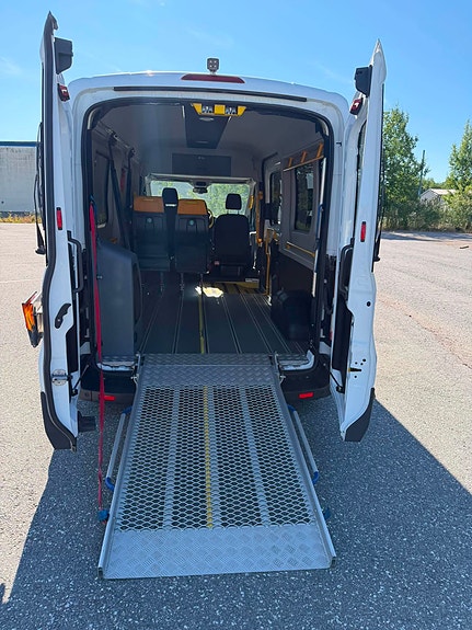 Ford Transit 5 of 5