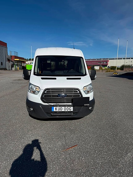 Ford Transit 2 of 5