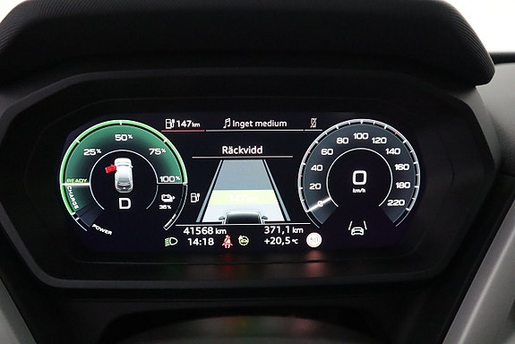 Audi Q4 e-tron 14 of 23