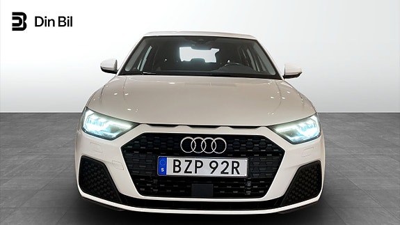 Audi A1 4 of 5