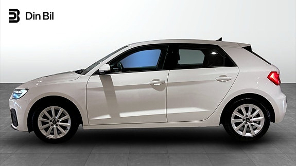 Audi A1 2 of 5