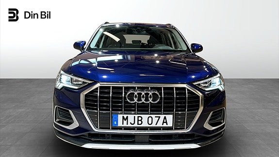 Audi Q3 4 of 5