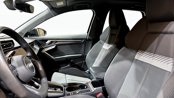 Audi A3 8 of 19
