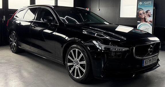 Volvo V90 2 of 5