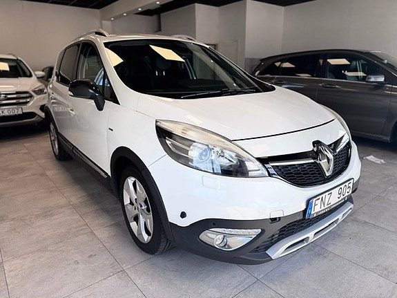 Renault Scenic XMod 5 of 5